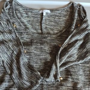 Light weight sweater